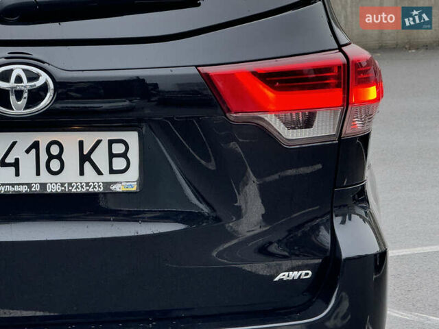 Черный Тойота Хайлендер, объемом двигателя 3.46 л и пробегом 49 тыс. км за 21700 $, фото 7 на Automoto.ua