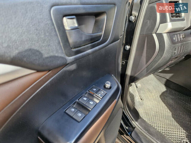 Черный Тойота Хайлендер, объемом двигателя 3.5 л и пробегом 49 тыс. км за 20900 $, фото 31 на Automoto.ua