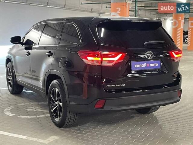 Черный Тойота Хайлендер, объемом двигателя 3.5 л и пробегом 49 тыс. км за 28500 $, фото 7 на Automoto.ua