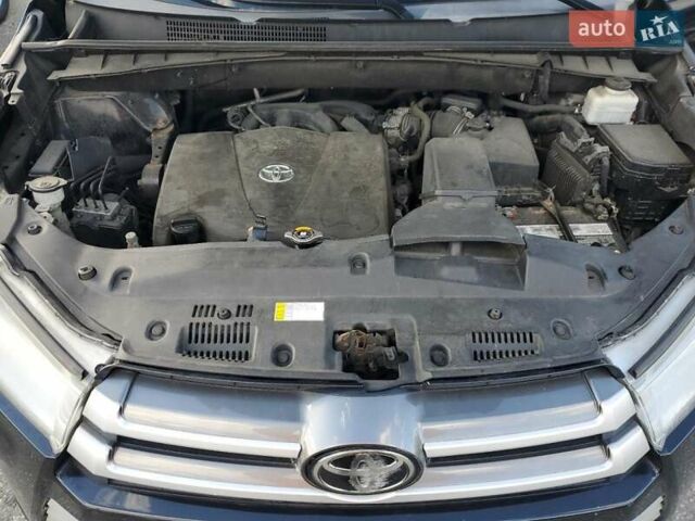 Черный Тойота Хайлендер, объемом двигателя 3.46 л и пробегом 104 тыс. км за 9000 $, фото 11 на Automoto.ua