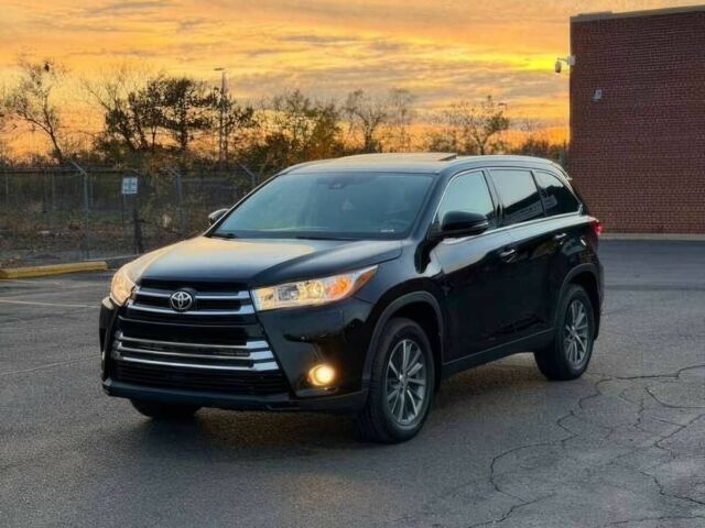 Черный Тойота Хайлендер, объемом двигателя 3.5 л и пробегом 43 тыс. км за 5400 $, фото 2 на Automoto.ua