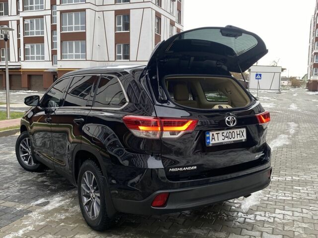 Черный Тойота Хайлендер, объемом двигателя 3.5 л и пробегом 97 тыс. км за 29999 $, фото 1 на Automoto.ua
