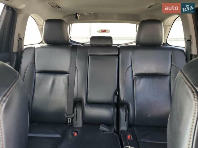 Черный Тойота Хайлендер, объемом двигателя 3.5 л и пробегом 104 тыс. км за 10100 $, фото 9 на Automoto.ua