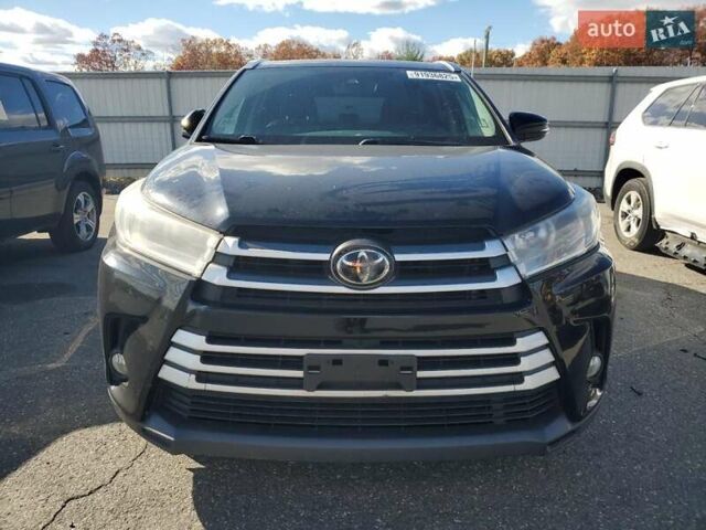 Черный Тойота Хайлендер, объемом двигателя 3.5 л и пробегом 104 тыс. км за 10100 $, фото 4 на Automoto.ua