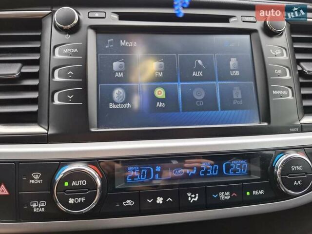 Чорний Тойота Хайлендер, об'ємом двигуна 3.46 л та пробігом 160 тис. км за 35200 $, фото 15 на Automoto.ua