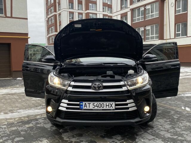 Черный Тойота Хайлендер, объемом двигателя 3.5 л и пробегом 97 тыс. км за 29999 $, фото 4 на Automoto.ua