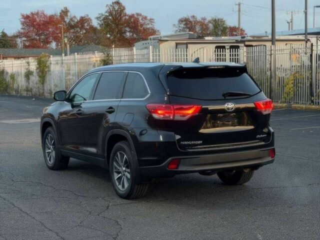 Черный Тойота Хайлендер, объемом двигателя 3.5 л и пробегом 43 тыс. км за 5400 $, фото 5 на Automoto.ua