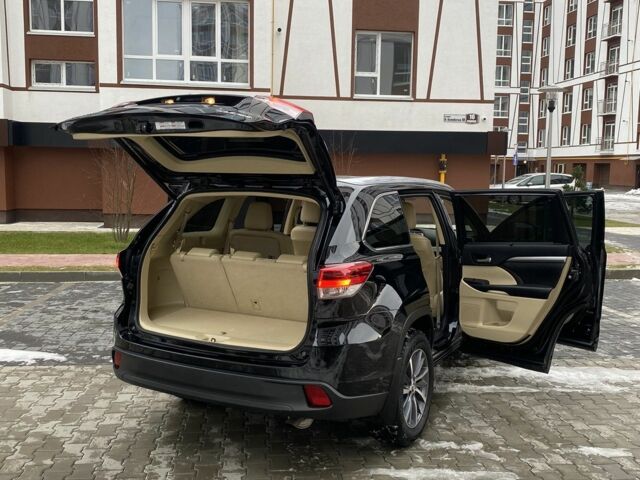 Черный Тойота Хайлендер, объемом двигателя 3.5 л и пробегом 97 тыс. км за 29999 $, фото 20 на Automoto.ua