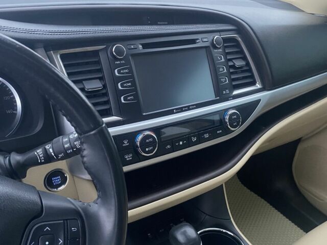 Черный Тойота Хайлендер, объемом двигателя 3.5 л и пробегом 97 тыс. км за 29999 $, фото 21 на Automoto.ua