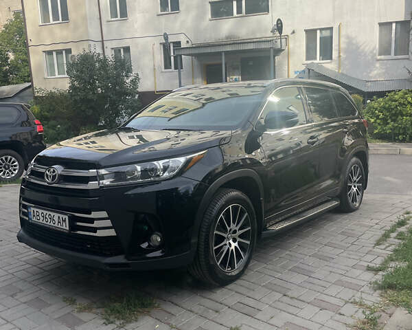 Чорний Тойота Хайлендер, об'ємом двигуна 3.46 л та пробігом 194 тис. км за 35500 $, фото 10 на Automoto.ua