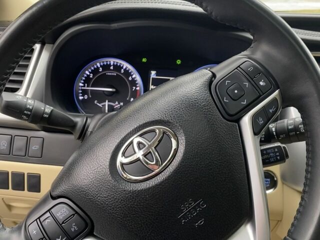 Черный Тойота Хайлендер, объемом двигателя 3.5 л и пробегом 97 тыс. км за 29999 $, фото 9 на Automoto.ua