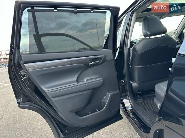 Черный Тойота Хайлендер, объемом двигателя 2.5 л и пробегом 72 тыс. км за 52555 $, фото 17 на Automoto.ua