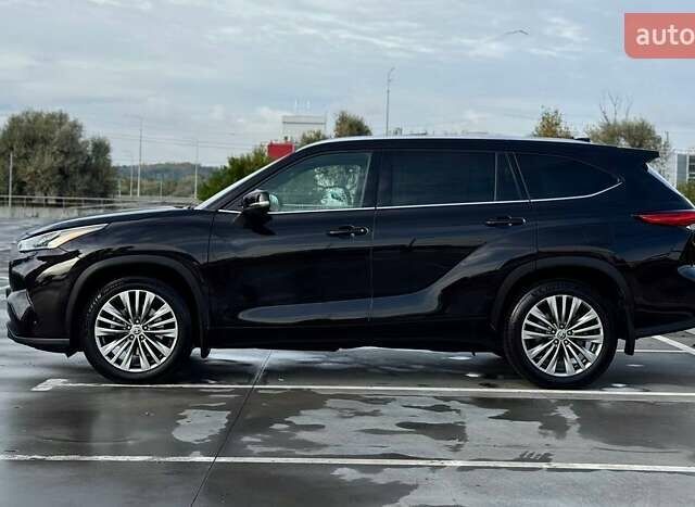 Тойота Хайлендер 2021 в Киеве на Automoto.ua Черный Тойота Хайлендер, объемом двигателя 3.46 л и пробегом 97 тыс. км за 46990 $, фото 8 на Automoto.ua