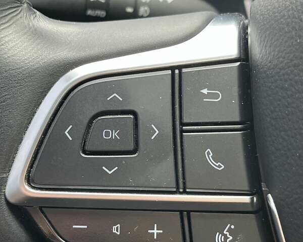 Тойота Хайлендер 2021 в Киеве на Automoto.ua Черный Тойота Хайлендер, объемом двигателя 3.46 л и пробегом 107 тыс. км за 41111 $, фото 29 на Automoto.ua