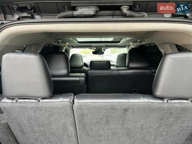 Тойота Хайлендер 2021 в Киеве на Automoto.ua Черный Тойота Хайлендер, объемом двигателя 3.46 л и пробегом 107 тыс. км за 41111 $, фото 13 на Automoto.ua