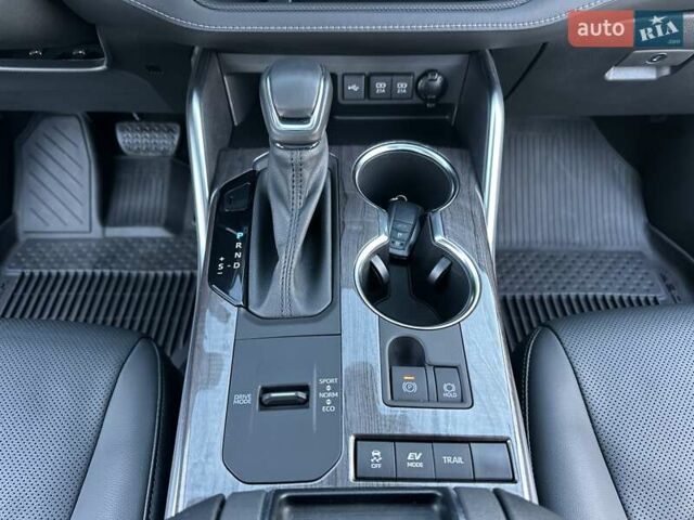 Черный Тойота Хайлендер, объемом двигателя 2.5 л и пробегом 72 тыс. км за 52555 $, фото 24 на Automoto.ua