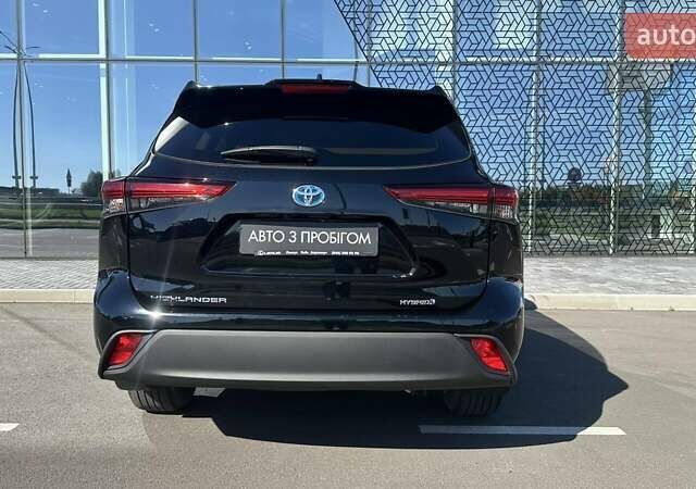 Черный Тойота Хайлендер, объемом двигателя 2.49 л и пробегом 72 тыс. км за 48065 $, фото 3 на Automoto.ua