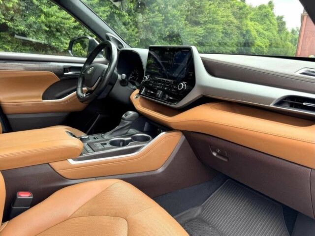 Чорний Тойота Хайлендер, об'ємом двигуна 3.5 л та пробігом 23 тис. км за 14000 $, фото 7 на Automoto.ua