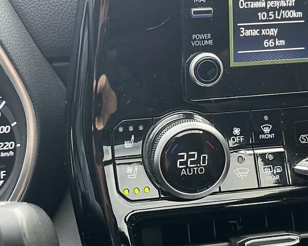 Тойота Хайлендер 2021 в Киеве на Automoto.ua Черный Тойота Хайлендер, объемом двигателя 3.46 л и пробегом 107 тыс. км за 41111 $, фото 30 на Automoto.ua