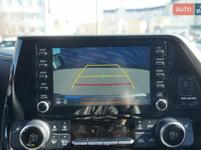 Тойота Хайлендер 2021 у Одесі на Automoto.ua Чорний Тойота Хайлендер, об'ємом двигуна 2.49 л та пробігом 32 тис. км за 41500 $, фото 58 на Automoto.ua