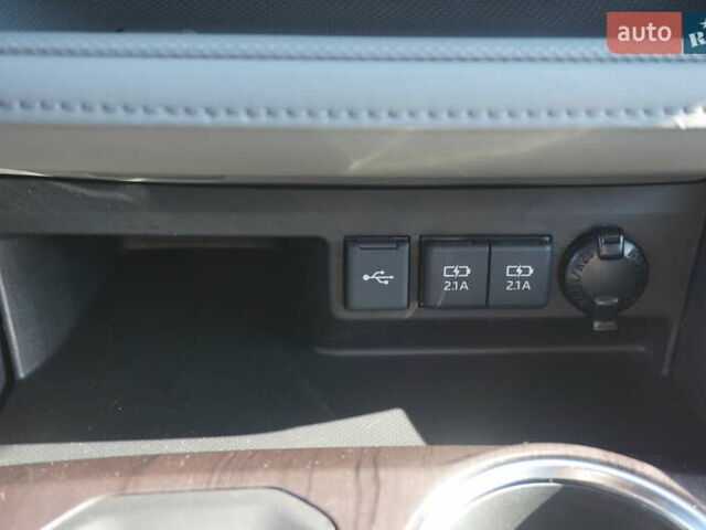 Тойота Хайлендер 2021 у Одесі на Automoto.ua Чорний Тойота Хайлендер, об'ємом двигуна 2.49 л та пробігом 32 тис. км за 41500 $, фото 63 на Automoto.ua