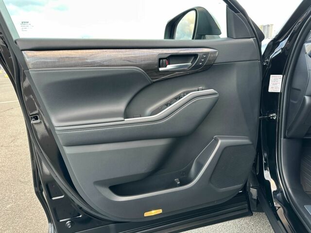 Черный Тойота Хайлендер, объемом двигателя 2.5 л и пробегом 72 тыс. км за 52555 $, фото 12 на Automoto.ua