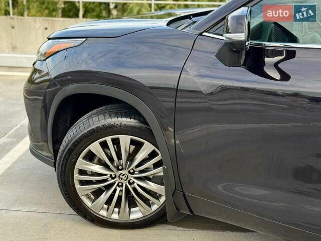 Тойота Хайлендер 2021 в Киеве на Automoto.ua Черный Тойота Хайлендер, объемом двигателя 3.46 л и пробегом 97 тыс. км за 46990 $, фото 11 на Automoto.ua