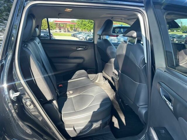 Черный Тойота Хайлендер, объемом двигателя 3.5 л и пробегом 18 тыс. км за 18900 $, фото 13 на Automoto.ua