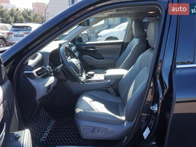 Тойота Хайлендер 2021 у Одесі на Automoto.ua Чорний Тойота Хайлендер, об'ємом двигуна 2.49 л та пробігом 32 тис. км за 41500 $, фото 20 на Automoto.ua