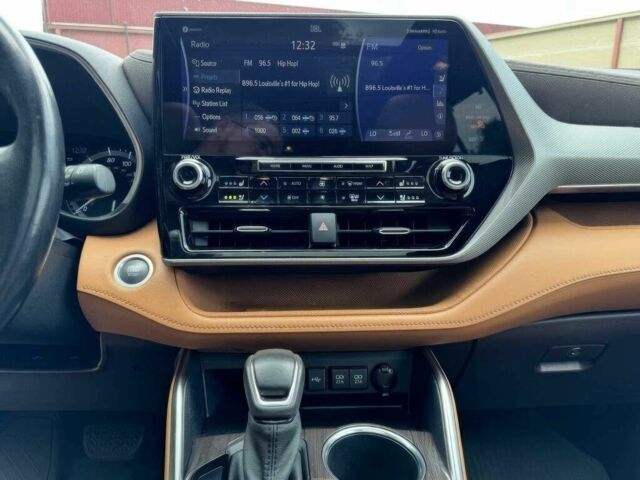 Чорний Тойота Хайлендер, об'ємом двигуна 3.5 л та пробігом 23 тис. км за 14000 $, фото 8 на Automoto.ua