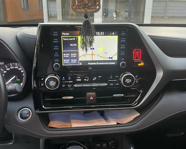 Тойота Хайлендер 2021 в Киеве на Automoto.ua Черный Тойота Хайлендер, объемом двигателя 3.46 л и пробегом 77 тыс. км за 46500 $, фото 2 на Automoto.ua