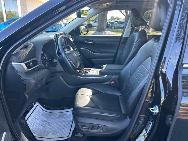 Черный Тойота Хайлендер, объемом двигателя 3.5 л и пробегом 18 тыс. км за 18900 $, фото 8 на Automoto.ua