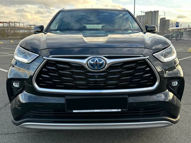 Черный Тойота Хайлендер, объемом двигателя 2.5 л и пробегом 72 тыс. км за 52555 $, фото 4 на Automoto.ua