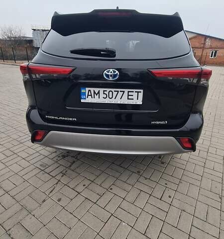 Черный Тойота Хайлендер, объемом двигателя 2.49 л и пробегом 84 тыс. км за 49900 $, фото 3 на Automoto.ua