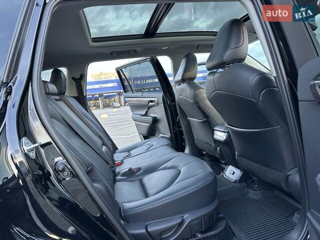 Черный Тойота Хайлендер, объемом двигателя 2.5 л и пробегом 72 тыс. км за 52555 $, фото 20 на Automoto.ua