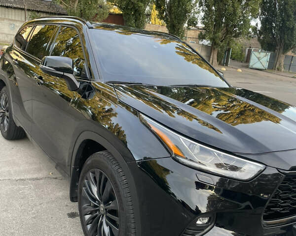 Тойота Хайлендер 2021 в Киеве на Automoto.ua Черный Тойота Хайлендер, объемом двигателя 3.46 л и пробегом 77 тыс. км за 46500 $, фото 13 на Automoto.ua