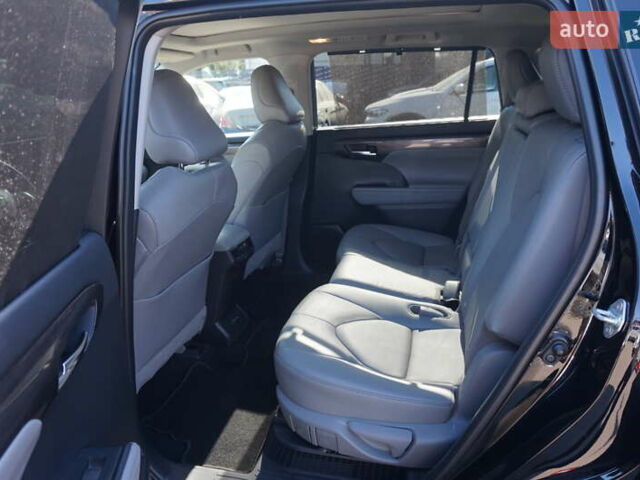 Тойота Хайлендер 2021 у Одесі на Automoto.ua Чорний Тойота Хайлендер, об'ємом двигуна 2.49 л та пробігом 32 тис. км за 41500 $, фото 27 на Automoto.ua