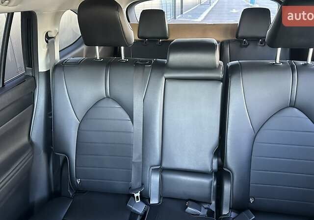 Черный Тойота Хайлендер, объемом двигателя 2.49 л и пробегом 72 тыс. км за 48065 $, фото 20 на Automoto.ua