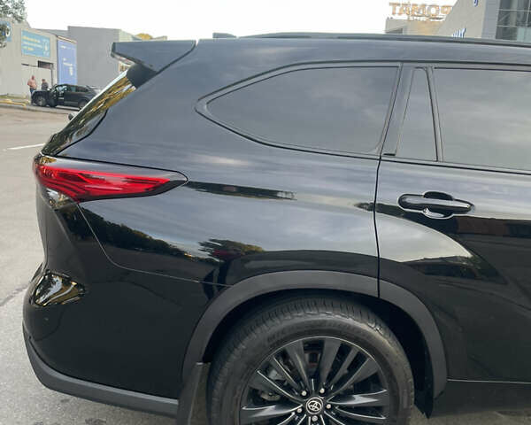 Тойота Хайлендер 2021 в Киеве на Automoto.ua Черный Тойота Хайлендер, объемом двигателя 3.46 л и пробегом 77 тыс. км за 46500 $, фото 3 на Automoto.ua