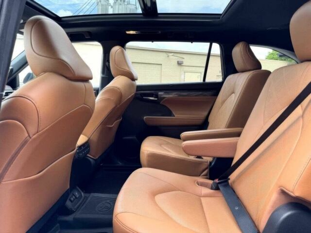 Чорний Тойота Хайлендер, об'ємом двигуна 3.5 л та пробігом 23 тис. км за 14000 $, фото 10 на Automoto.ua