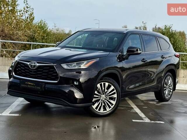 Тойота Хайлендер 2021 в Киеве на Automoto.ua Черный Тойота Хайлендер, объемом двигателя 3.46 л и пробегом 97 тыс. км за 46990 $, фото 5 на Automoto.ua