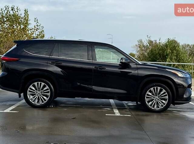 Тойота Хайлендер 2021 в Киеве на Automoto.ua Черный Тойота Хайлендер, объемом двигателя 3.46 л и пробегом 97 тыс. км за 46990 $, фото 17 на Automoto.ua