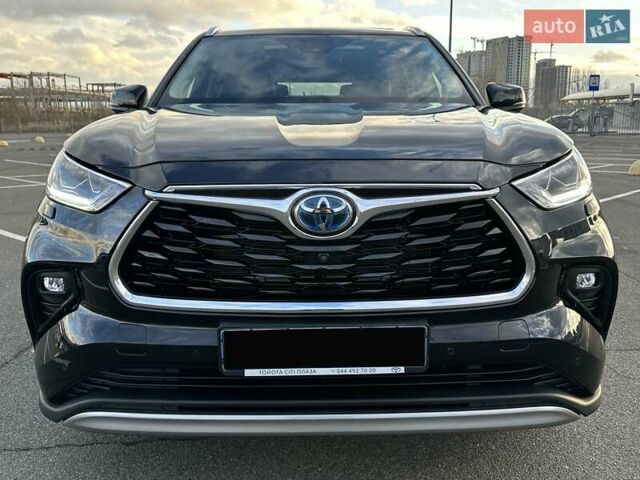 Черный Тойота Хайлендер, объемом двигателя 2.5 л и пробегом 72 тыс. км за 52555 $, фото 4 на Automoto.ua
