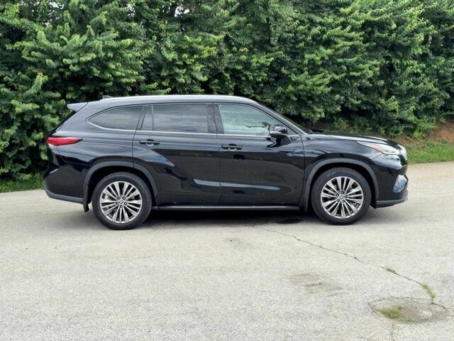 Чорний Тойота Хайлендер, об'ємом двигуна 3.5 л та пробігом 23 тис. км за 14000 $, фото 4 на Automoto.ua