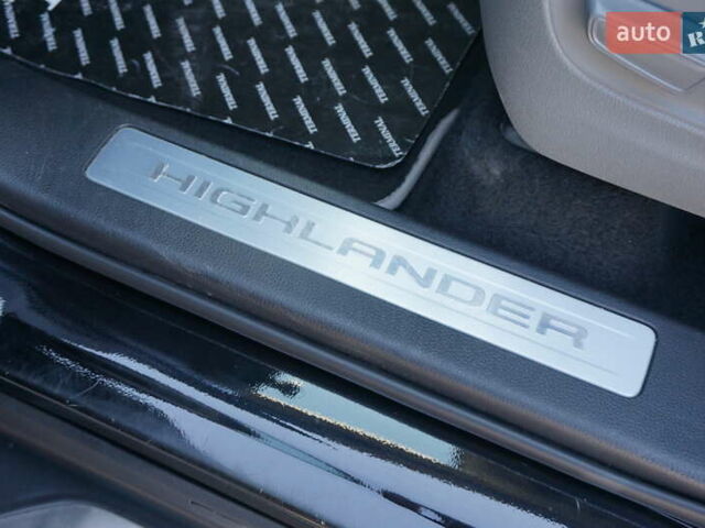 Тойота Хайлендер 2021 у Одесі на Automoto.ua Чорний Тойота Хайлендер, об'ємом двигуна 2.49 л та пробігом 32 тис. км за 41500 $, фото 22 на Automoto.ua