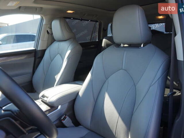 Тойота Хайлендер 2021 у Одесі на Automoto.ua Чорний Тойота Хайлендер, об'ємом двигуна 2.49 л та пробігом 32 тис. км за 41500 $, фото 24 на Automoto.ua