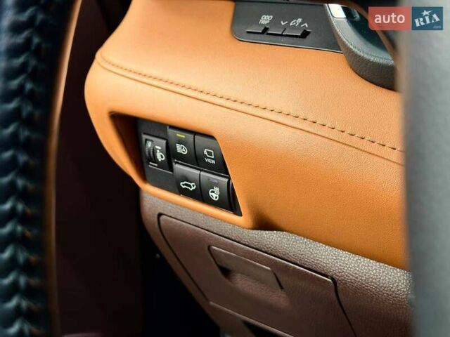 Тойота Хайлендер 2021 в Киеве на Automoto.ua Черный Тойота Хайлендер, объемом двигателя 3.46 л и пробегом 97 тыс. км за 46990 $, фото 46 на Automoto.ua