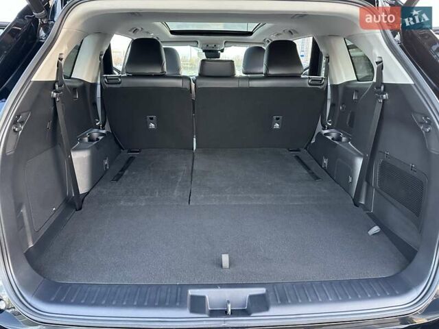 Черный Тойота Хайлендер, объемом двигателя 2.5 л и пробегом 72 тыс. км за 52555 $, фото 37 на Automoto.ua