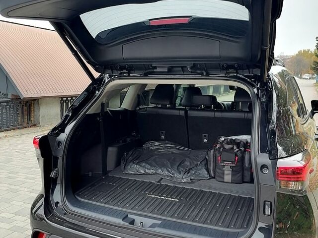 Чорний Тойота Хайлендер, об'ємом двигуна 3.5 л та пробігом 47 тис. км за 44500 $, фото 6 на Automoto.ua