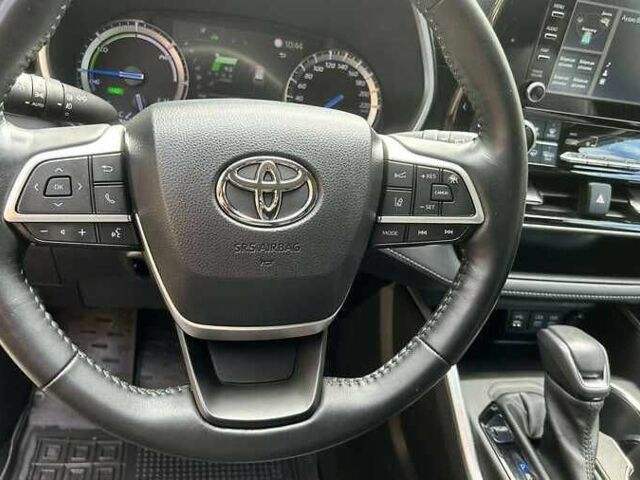 Черный Тойота Хайлендер, объемом двигателя 2.5 л и пробегом 90 тыс. км за 38000 $, фото 3 на Automoto.ua